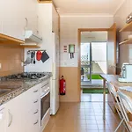 Apartmán 1-bedroom With Stunning River Views And Private Rooftop By Lisbeyond *